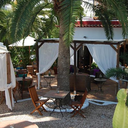 Buenavista & Suites Santa Eularia des Riu Exteriör bild