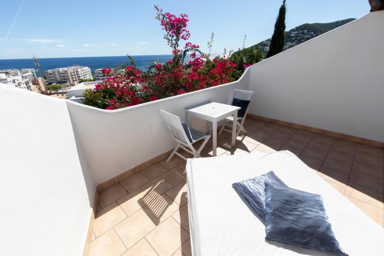 Buenavista & Suites Santa Eularia des Riu Exteriör bild