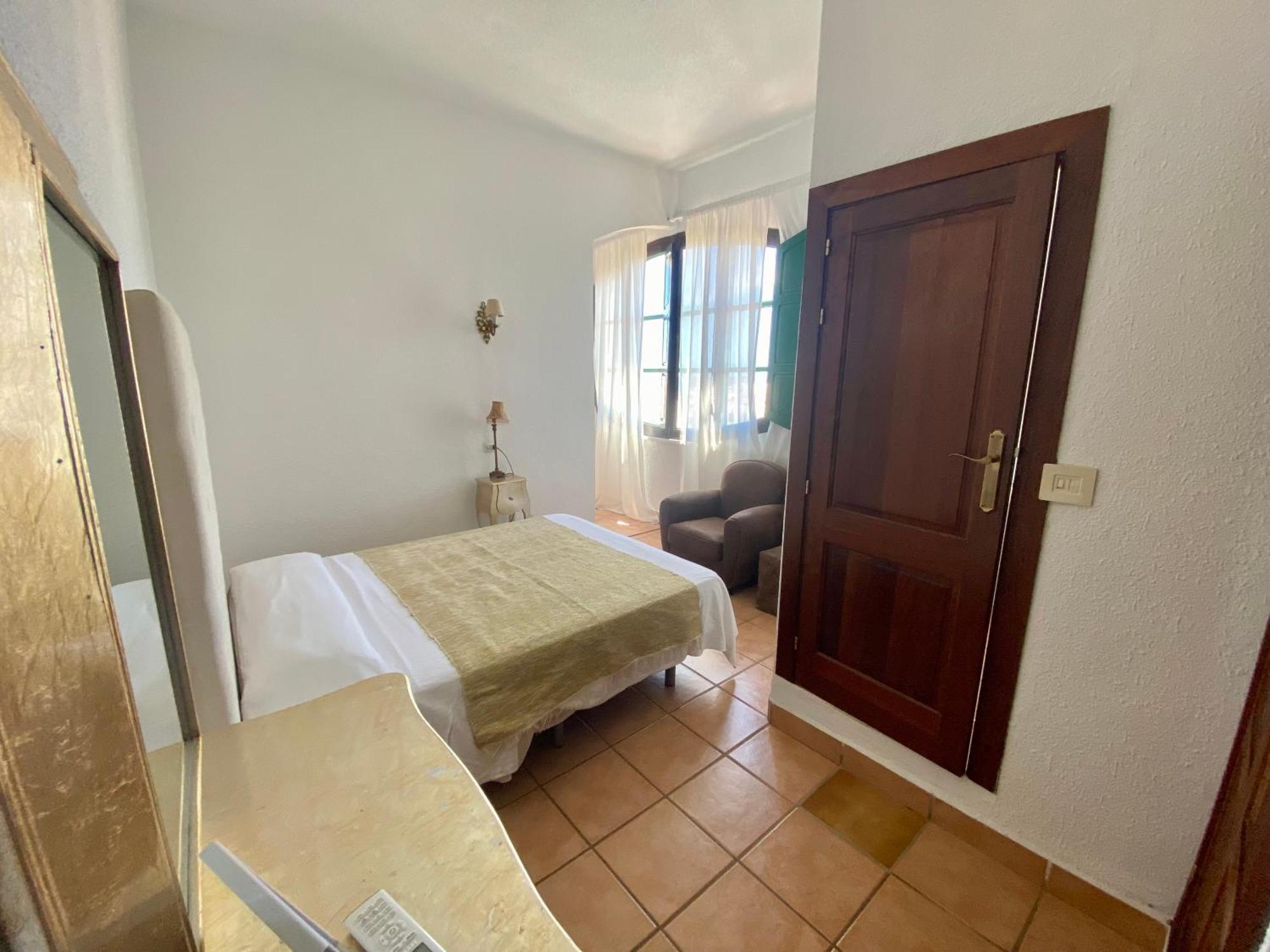 Buenavista & Suites Santa Eularia des Riu Exteriör bild