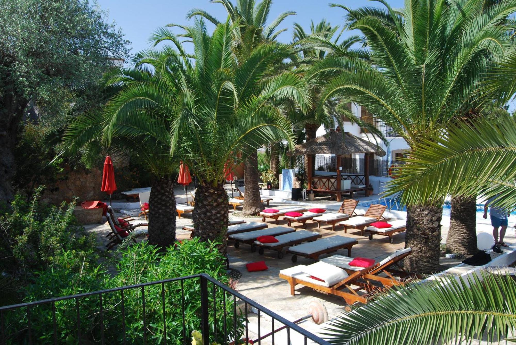 Buenavista & Suites Santa Eularia des Riu Exteriör bild