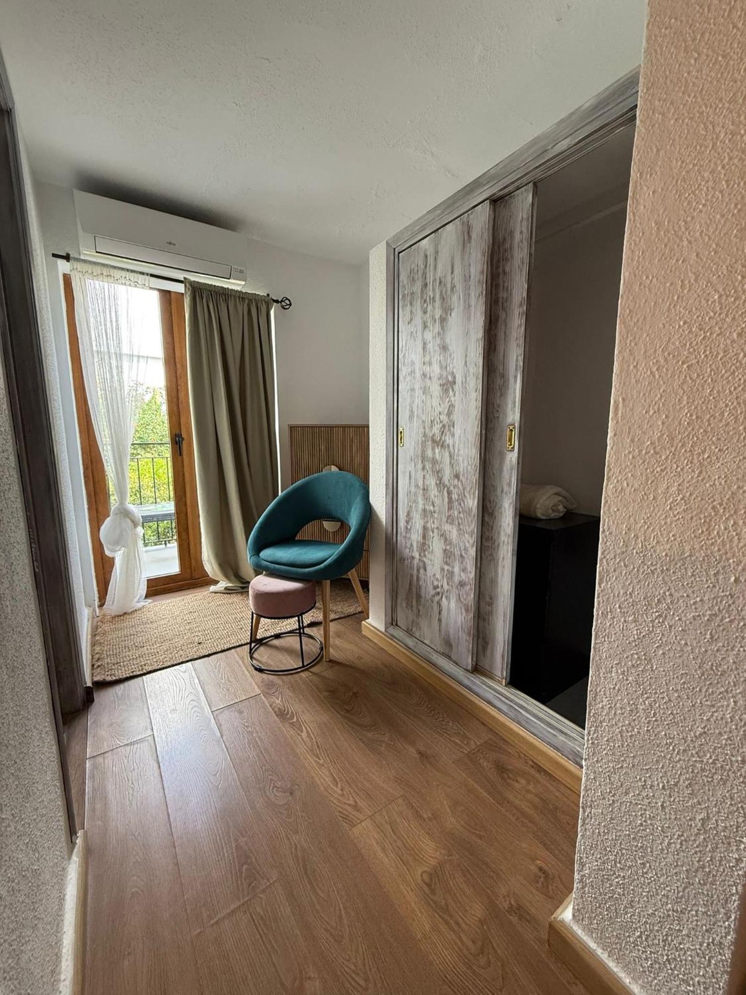 Buenavista & Suites Santa Eularia des Riu Exteriör bild