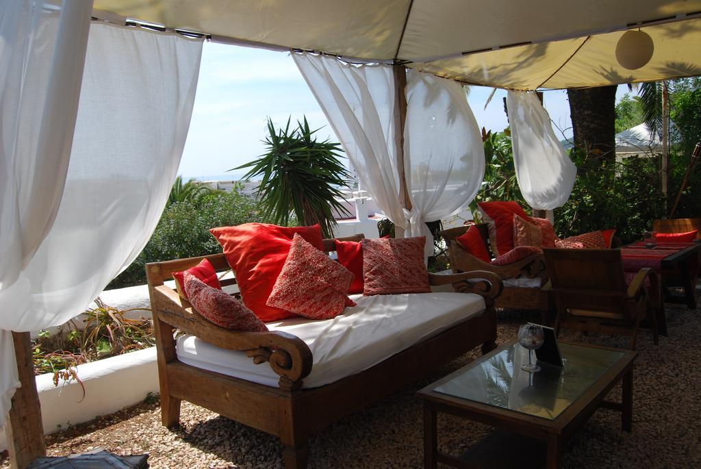 Buenavista & Suites Santa Eularia des Riu Exteriör bild